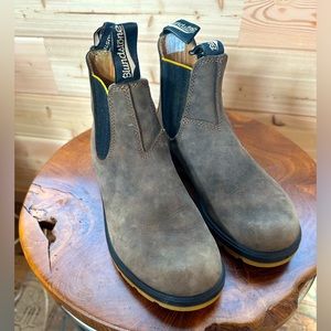 Blundstone BL1944 Classic 550 Chelsea Boot Rustic Brown/Mustard size 7